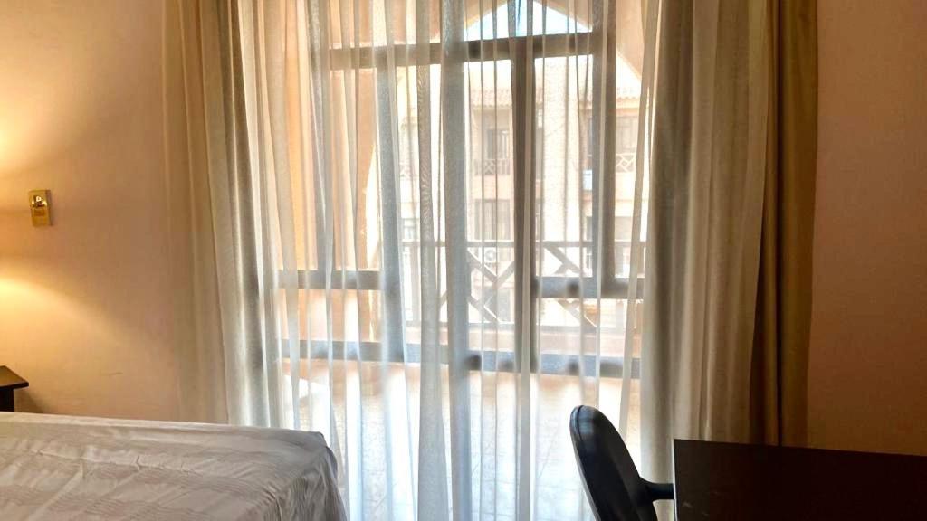 Luxurious 3 Bedroom Rustic Overlooking Huge Garden - For Families And Couples Apartment Kairo