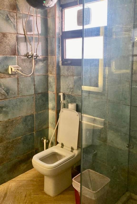 Apartment Luxurious 3 Bedroom Rustic Overlooking Huge Garden - For Families And Couples